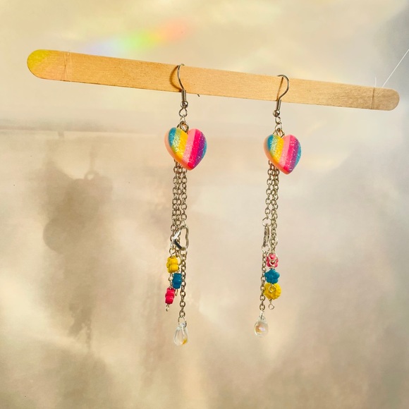 Pride layered dangle earrings - Picture 2 of 3
